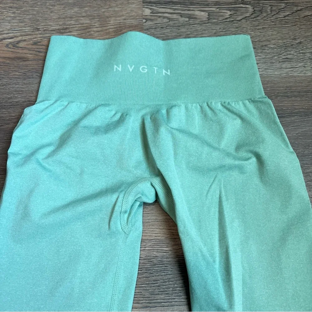 NVGTN Sage Green NV Seamless Leggings - Picture 4 of 7